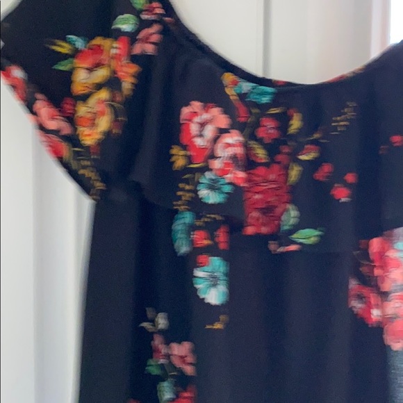 Polyester top - Picture 2 of 4